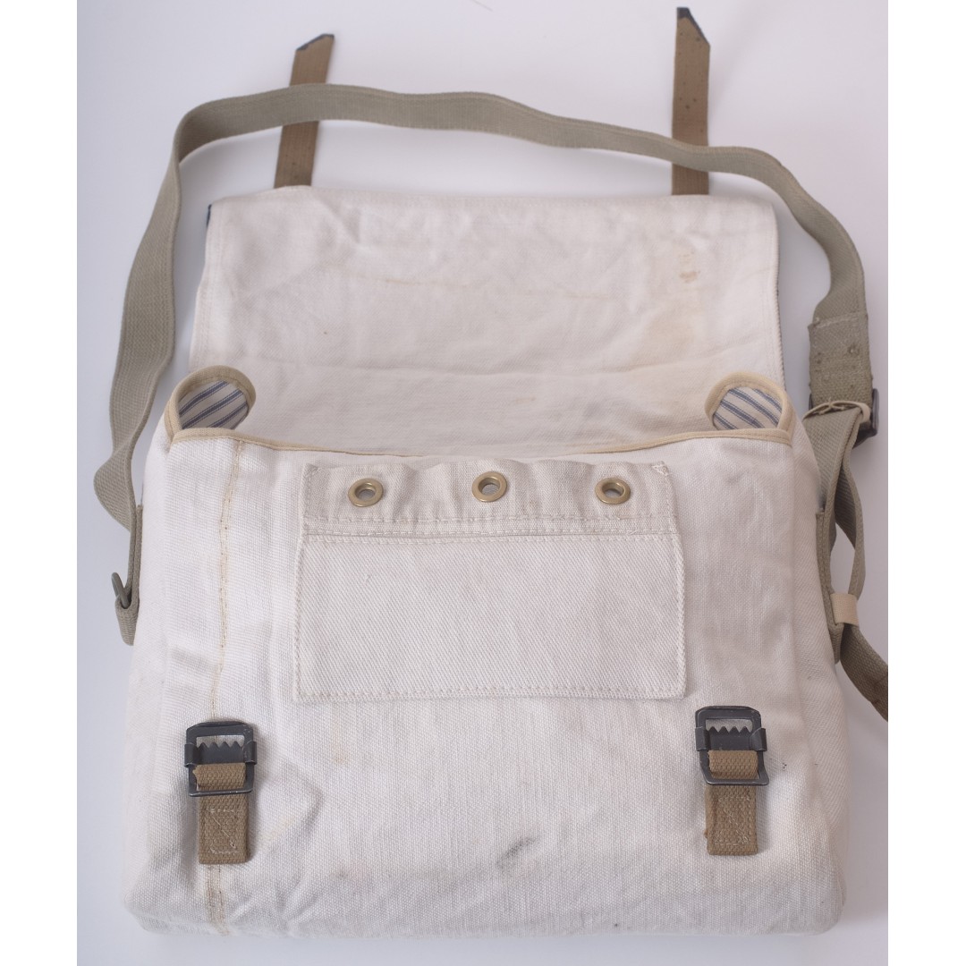 M46279 Messenger bag – Royale Tech
